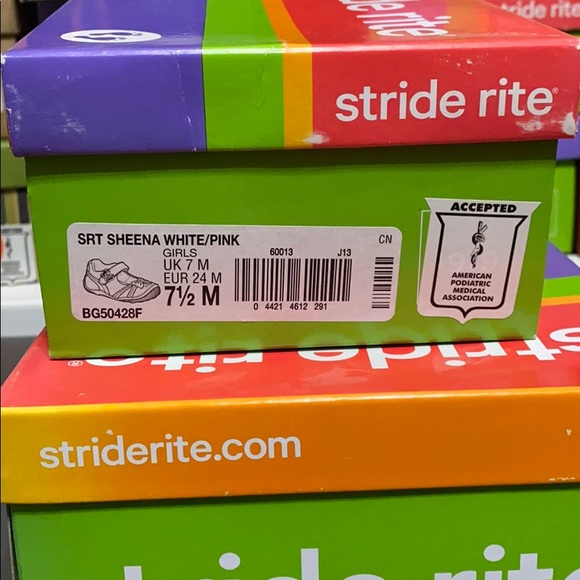 Sheena - Picture 7 of 7